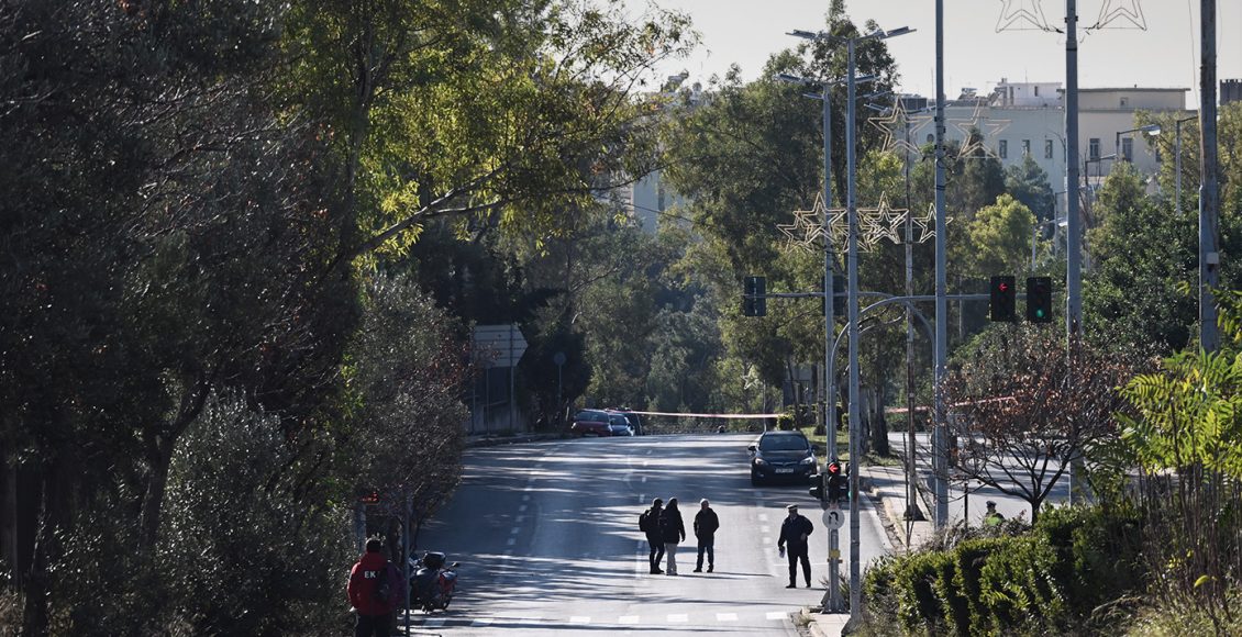 Οι-«Κομμάντο-Κυριάκος-Ξυμητήρης»-ανέλαβαν-την-ευθύνη-για-την-εμπρηστική-επίθεση-στο-ΙΧ-του-πραγματογνώμονα-των-Τεμπών,-Δημήτρη-Καρώνη