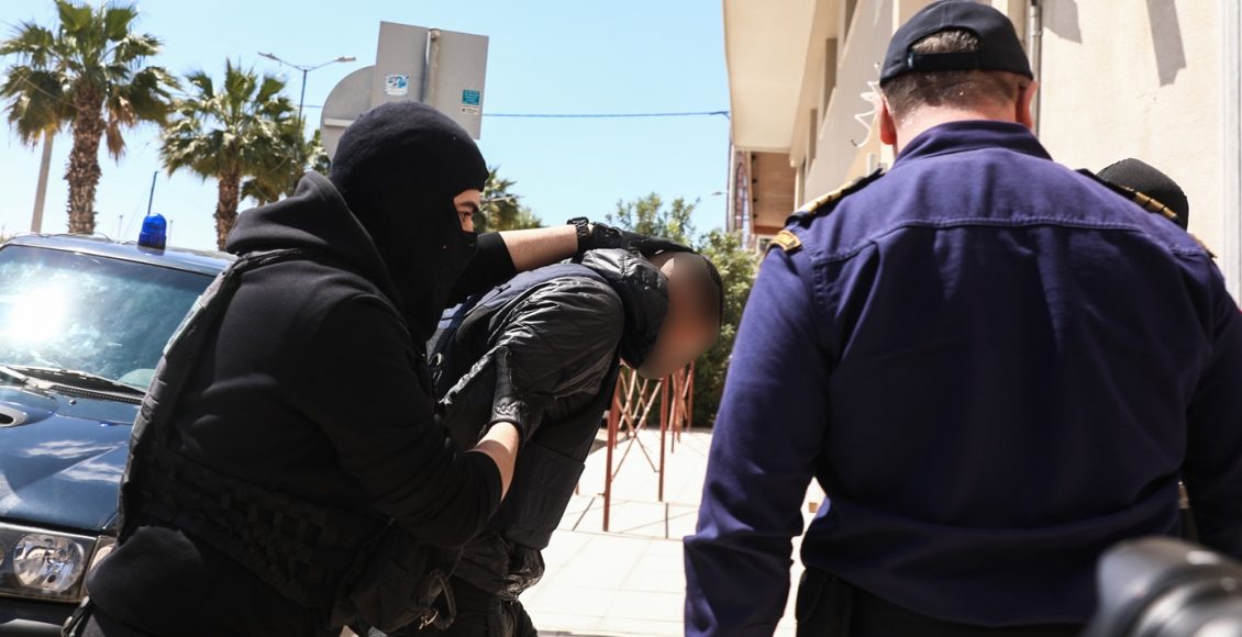 Στο-Ναυτοδικείο-ο-20χρονος-δράστης-της-δολοφονίας-στον-Άγιο-Δημήτριο-–-Κατηγορείται-για-ανθρωποκτονία-από-πρόθεση