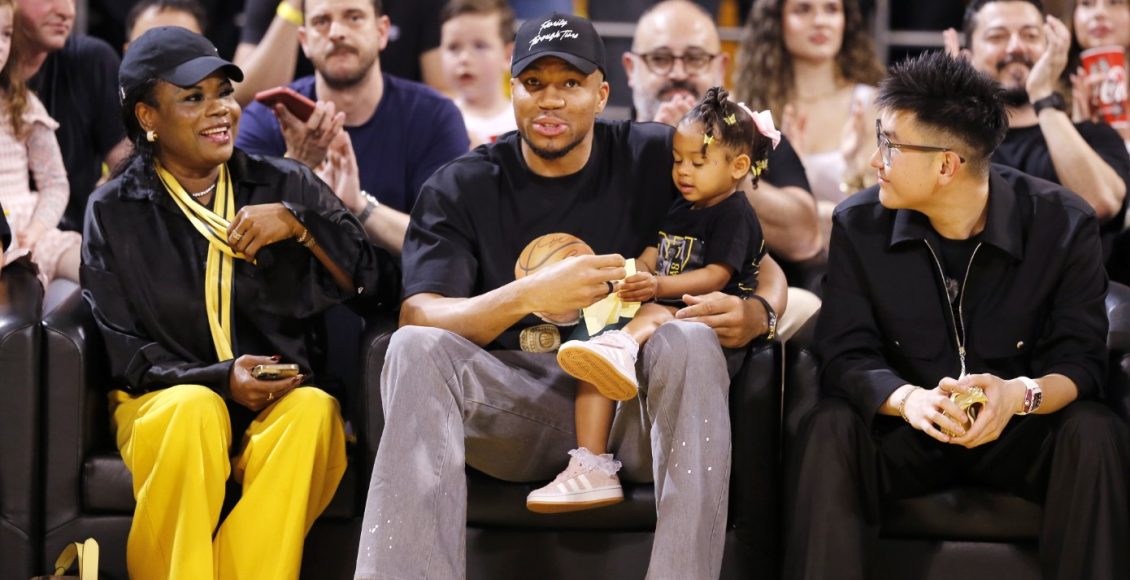 Ο-Αντετοκούνμπο-τρελάθηκε-με-τους-οπαδούς-του-Άρη:-Είναι-απίστευτο,-δεν-περίμενα-αυτή-την-υποδοχή