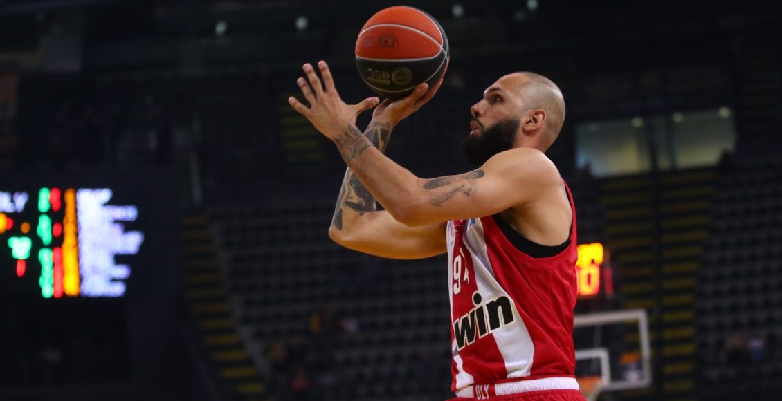 ΑΕΚ-–-Ολυμπιακός-84-94:-Παρέμεινε-αήττητος-και-περιμένει-τη-Μονακό