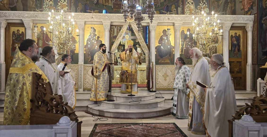 Θήρας-Αμφιλόχιος:-Ο-Θεός-ζητά-από-εμάς-καρδιά-γεμάτη-από-αγάπη-και-αφοσίωση