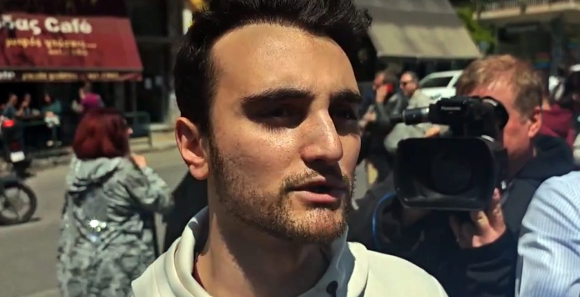 «Μπήκε-με-μπλε-καμπαρντίνα-και-πυροβόλησε-τρεις-φορές»,-λέει-δικηγόρος-που-ήταν-στη-Λουκάρεως-–-«Αυτό-που-συνέβη-ξεπερνάει-κάθε-όριο-ασφαλείας»