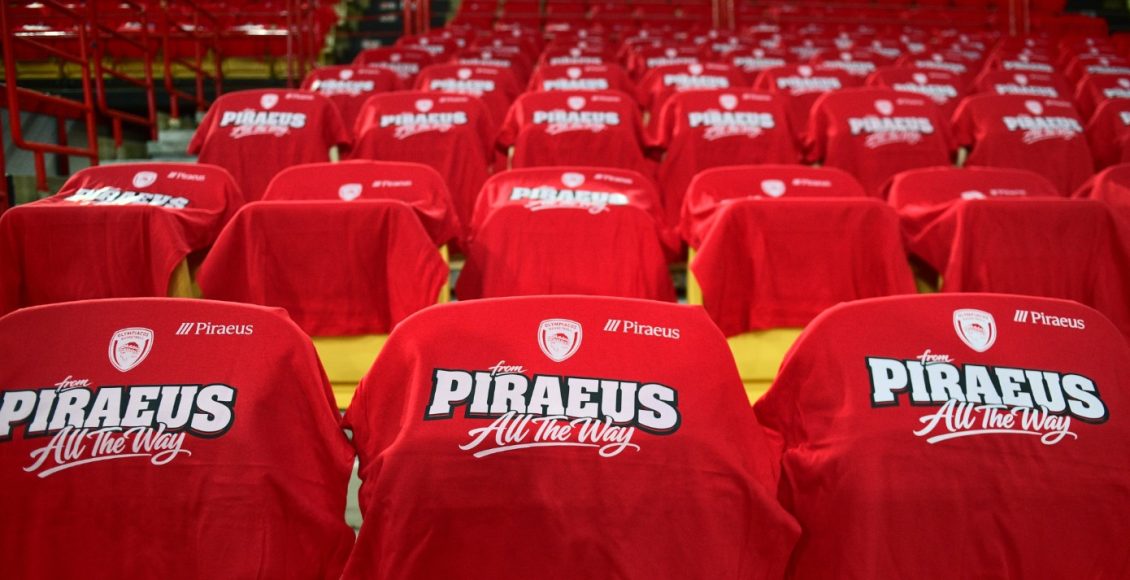 Ολυμπιακός-–-Μονακό:-Γέμισε-με-κόκκινα-μπλουζάκια-το-ΣΕΦ-–-Το-εντυπωσιακό-βίντεο-της-ΚΑΕ