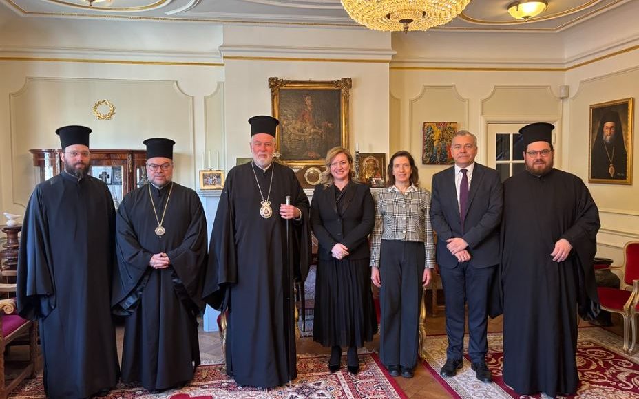 Η-Γενική-Γραμματέας-Αποδήμου-Ελληνισμού-στον-Μητροπολίτη-Βελγίου
