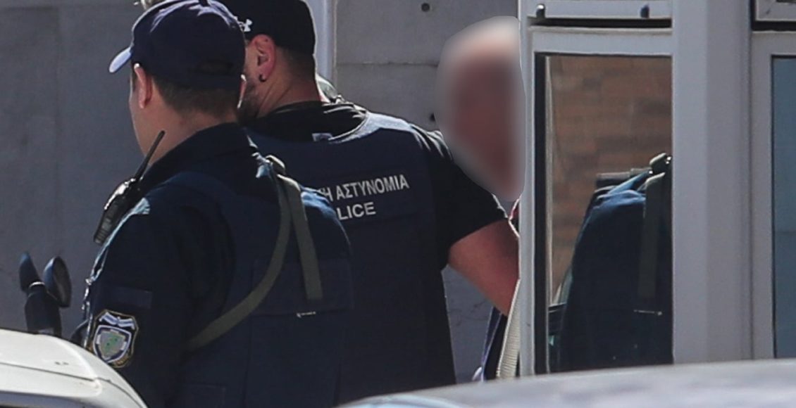 Στην-Ευελπίδων-ο-89χρονος-που-πυροβόλησε-με-καραμπίνα-πέντε-άτομα-–-«Αν-ήθελα-να-σκοτώσω-θα-σκότωνα,-αλλά-πυροβολούσα-στο-πάτωμα»