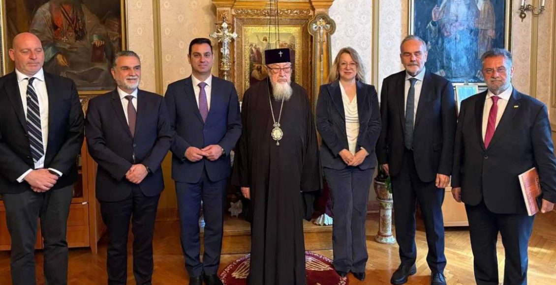 Αντιπροσωπεία-Ελλήνων-Βουλευτών-επισκέφθηκε-τον-Μητροπολίτη-Βαρσοβίας-Σάββα