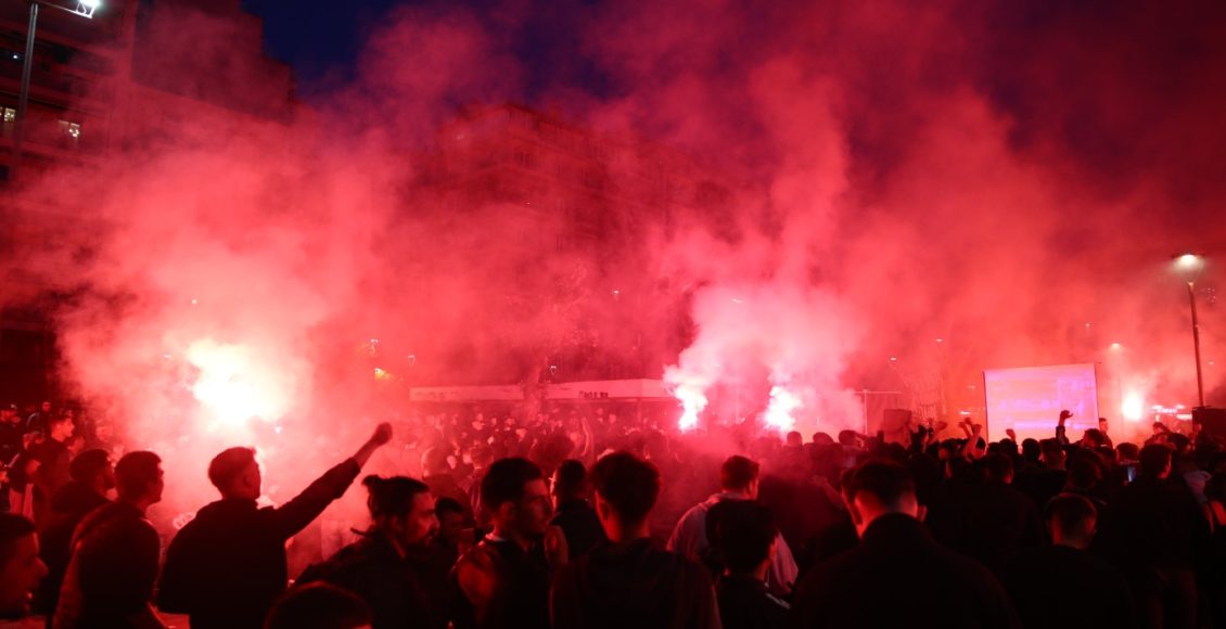 Μπιλμπάο-–-ΠΑΟΚ:-Χαμός-στην-πλατεία-Ναυαρίνου-για-τον-τελικό-του-fiba-europe-cup