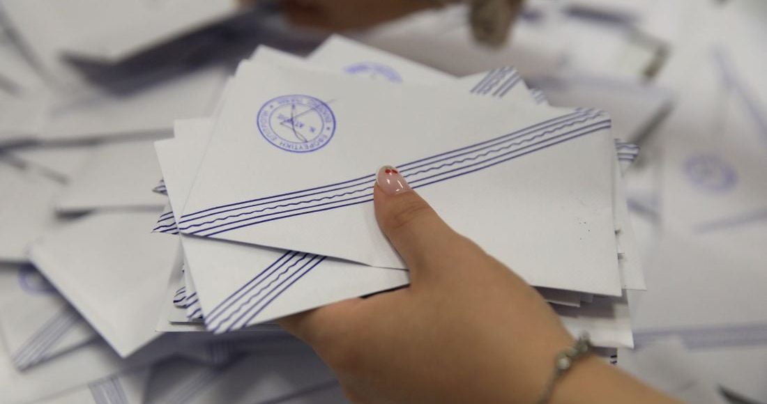 Δημοσκόπηση-mega:-Πάνω-από-13,5%-το-προβάδισμα-της-ΝΔ-από-το-δεύτερο-ΠΑΣΟΚ