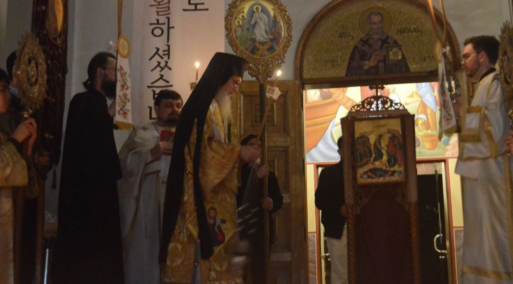 Με-λαμπρότητα-και-κατάνυξη-η-Ανάσταση-και-το-Πάσχα-στη-Σεούλ