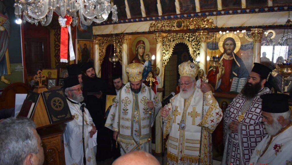 Η-εορτή-της-Ανακομιδής-των-Ιερών-Λειψάνων-του-Αγίου-Αθανασίου-στη-Χώρα-Σφακίων