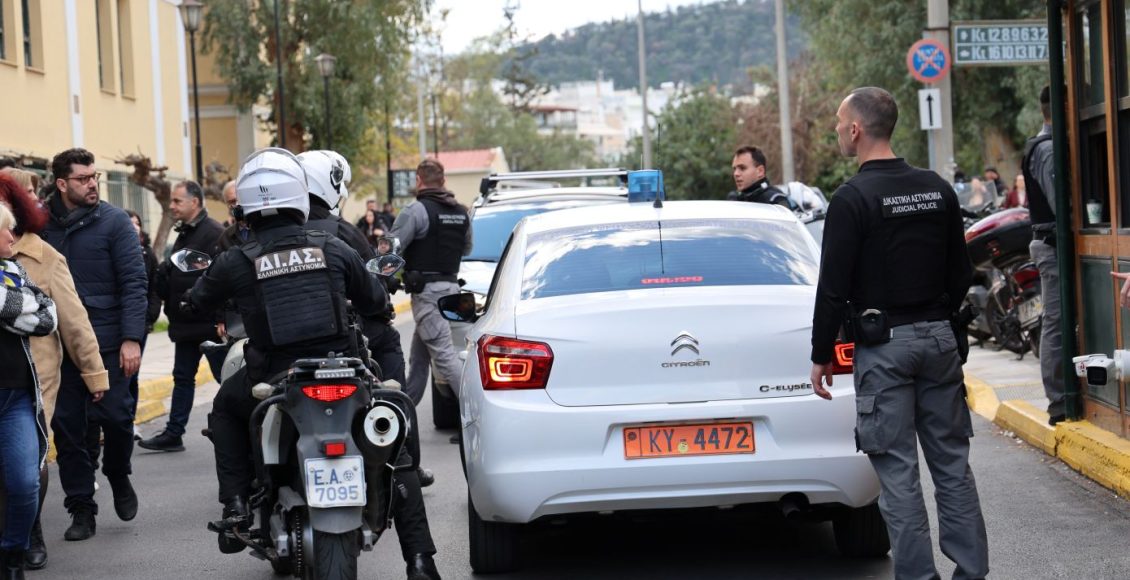 Άγρια-δολοφονία-στον-Μαραθώνα:-Στην-Ευελπίδων-η-πρώην-σύντροφος-του-θύματος-και-δύο-ακόμη-συλληφθέντες