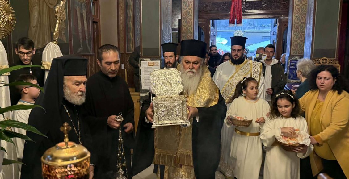 Η-Τιμία-Κάρα-του-Αγίου-Χριστοφόρου-του-Παπουλάκου-στον-Ιερό-Ναό-Αγίων-Πάντων-Καλλιθέας