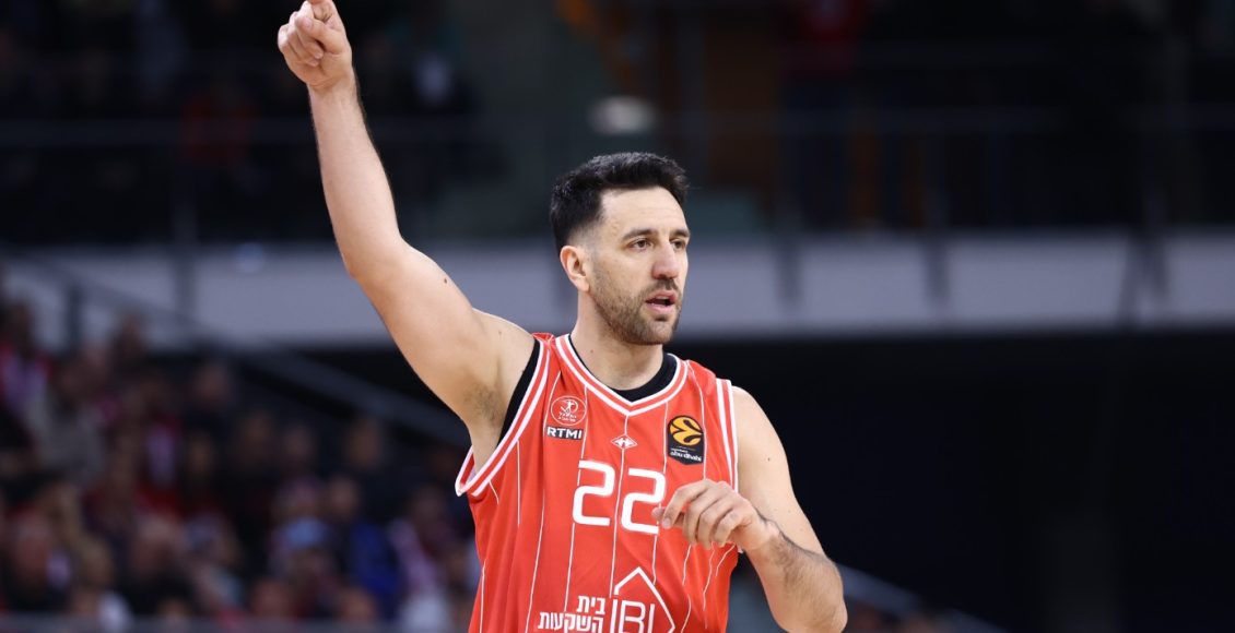 euroleague:-Η-Χάποελ-Τελ-Αβίβ-νίκησε-τη-Ρεάλ-Μαδρίτης-και-μείωσε-σε-2-1