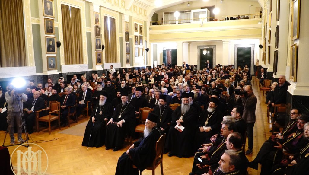 Ο-Αρχιεπίσκοπος-Ιερώνυμος-στη-Θεσσαλονίκη-για-την-αναγόρευση-του-Μητροπολίτη-Ναυπάκτου-σε-Επίτιμο-Διδάκτορα-του-ΑΠΘ.