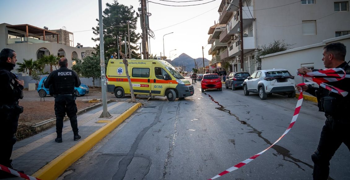 Στα-δικαστήρια-Ηρακλείου-αναμένεται-ο-54χρονος-που-σκότωσε-τον-21χρονο,-τον-οποίο-θεωρούσε-υπεύθυνο-για-τον-θάνατο-του-γιου-του