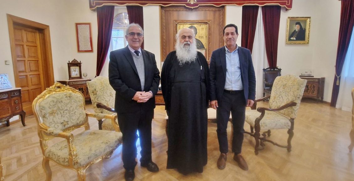 Συνάντηση-του-Διευθυντή-του-Τμήματος-Δασών-με-τον-Αρχιεπίσκοπο-Κύπρου