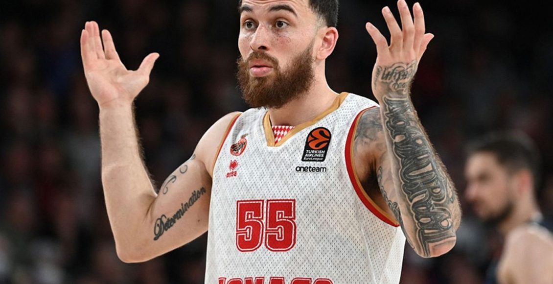 euroleague:-Ο-Τζέιμς-προανήγγειλε-την-αποχώρησή-του-από-τη-Μονακό