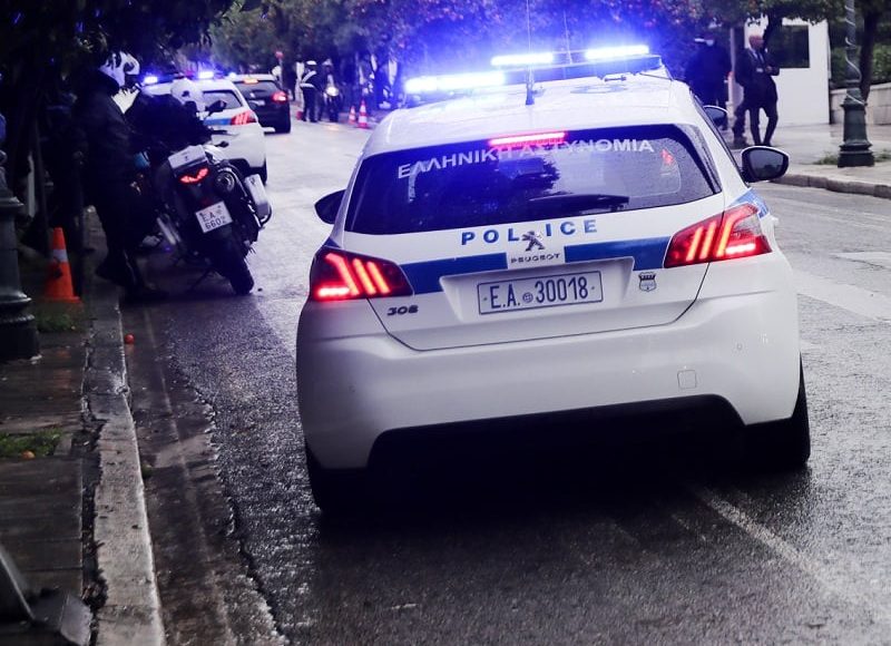 Συνελήφθη-49χρονος-οδηγός-ΙΧ-στου-Ρέντη-μετά-από-επεισοδιακή-καταδίωξη-και-ενώ-συγκρούστηκε-με-περιπολικό