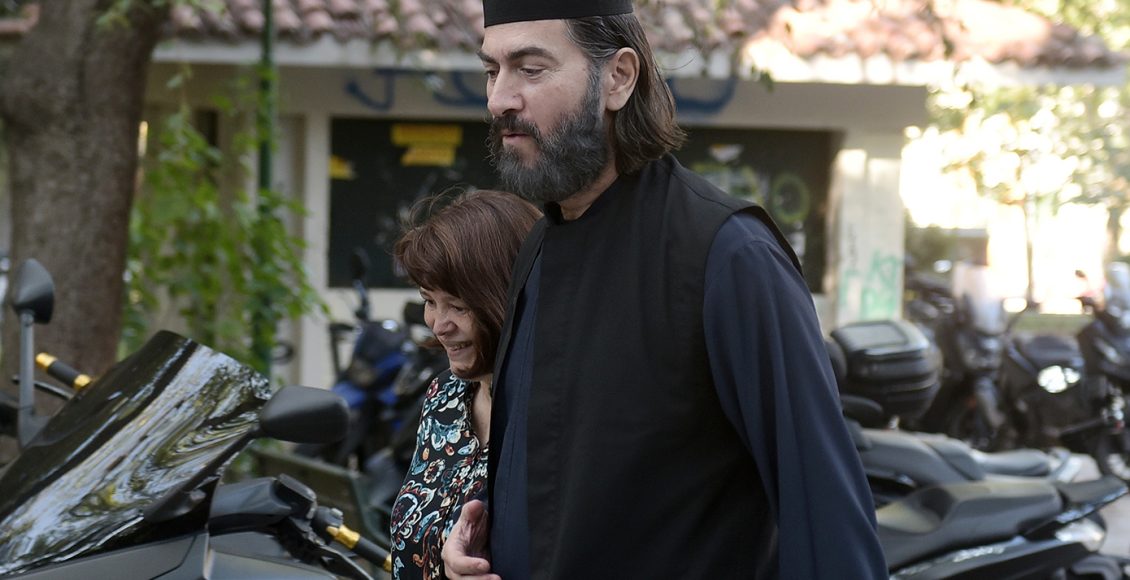 Κιβωτός-του-Κόσμου:-Παραπομπή-του-πατέρα-Αντώνιου,-της-πρεσβυτέρας-και-συνεργάτη-τους-για-την-οικονομική-διαχείριση,-ζητά-ο-εισαγγελέας