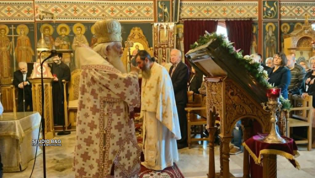 Αγιασμός-οχημάτων-από-τον-Μητροπολίτη-Αργολίδος