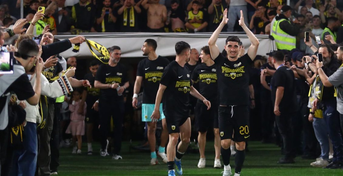 ΑΕΚ:-Ο-χαμός-στα-αποδυτήρια-και-τα-push-ups-του-Ρότα
