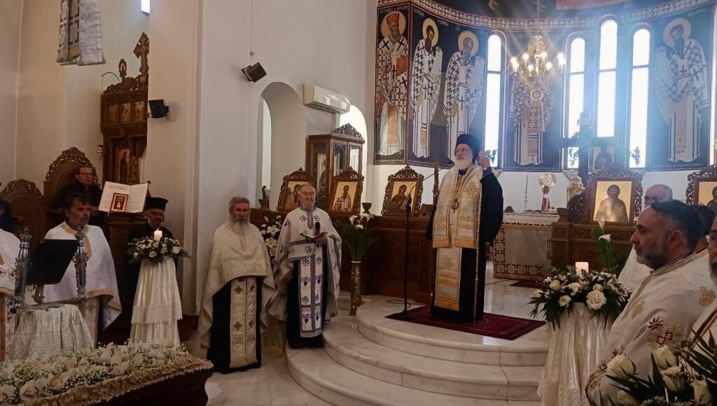 Εξόδιος-ακολουθία-μακαριστού-Νικολάου-Μανωλαράκη