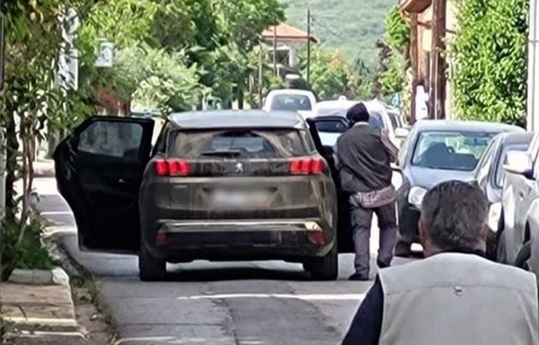 Για-11-ληστείες-σε-τράπεζες,-απόπειρα-κλοπής-ΑΤΜ-και-άλλα-αδικήματα-κατηγορούνται-οι-8-συλληφθέντες-για-τη-ληστεία-στην-Κάτω-Τιθορέα