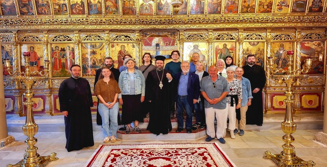 Φοιτητές-του-Πανεπιστημίου-Βιέννης-στον-Μητροπολίτη-Μαρωνείας