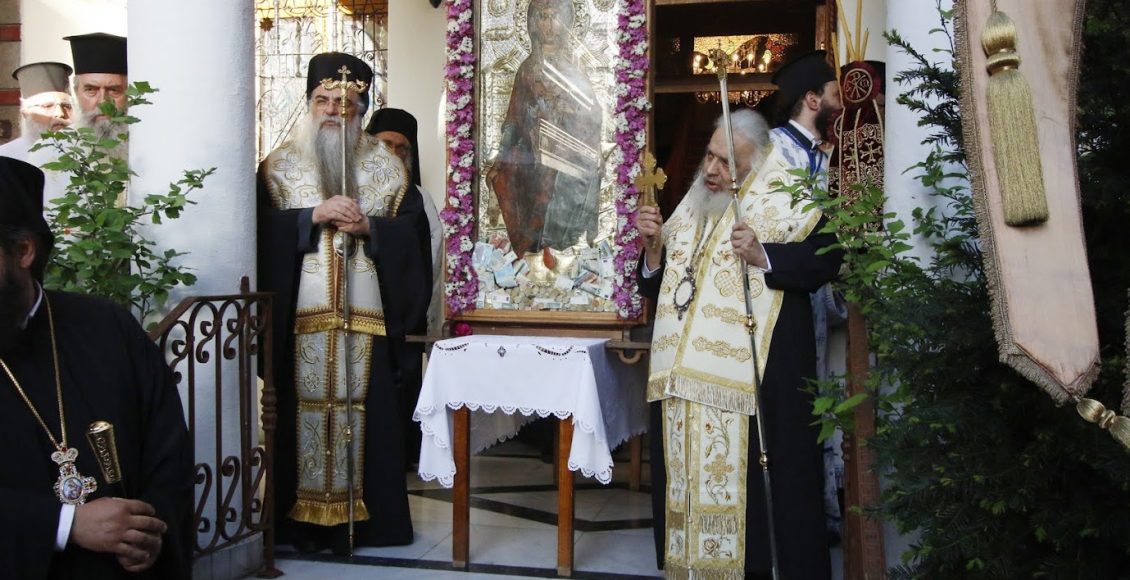 Αρχιερατικός-Εσπερινός-και-Λιτάνευση-της-Ιεράς-Εικόνος-της-Παναγίας-Ελεούσης-στην-Έδεσσα
