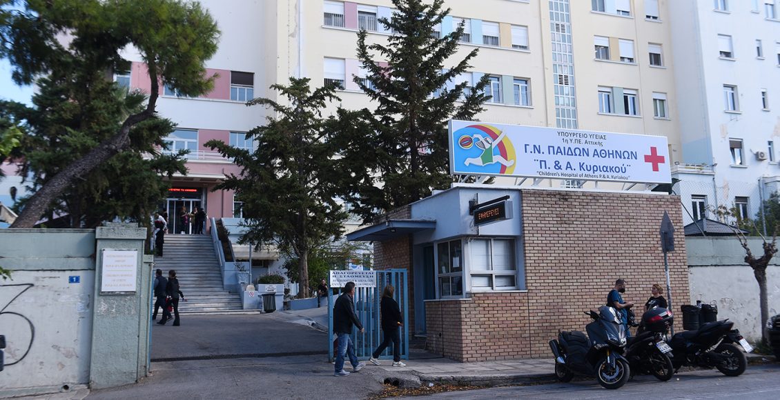 Το-δώμα-των-27-τμ.-και-τα-έξι-παιδιά-που-ζούσαν-μέσα-σε-ακαθαρσίες-στο-Περιστέρι:-Στο-Παίδων-εξακολουθούν-να-νοσηλεύονται-τα-αδέρφια