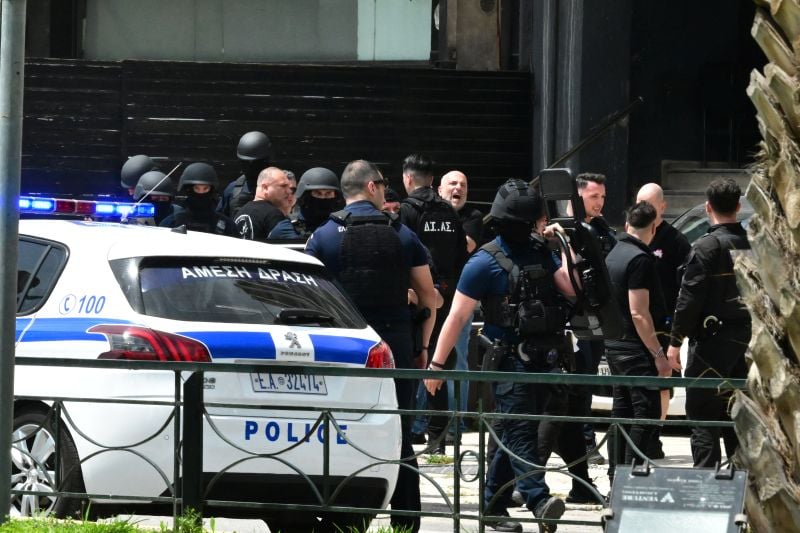 Στη-φυλακή-ο-58χρονος-που-πυροβόλησε-με-ούζι-μέσα-σε-μπαρ-στην-Καλλιθέα-–-Ισχυρίστηκε-πως-είχε-καταναλώσει-μεγάλη-ποσότητα-αλκοόλ