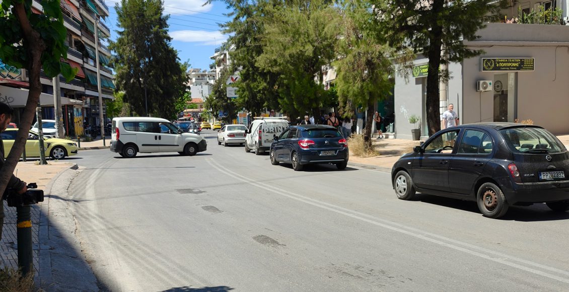 Πατήσια:-Βίντεο-ντοκουμέντο-από-τη-στιγμή-που-φορτηγό-παρασύρει-και-σκοτώνει-την-79χρονη-ηλικιωμένη