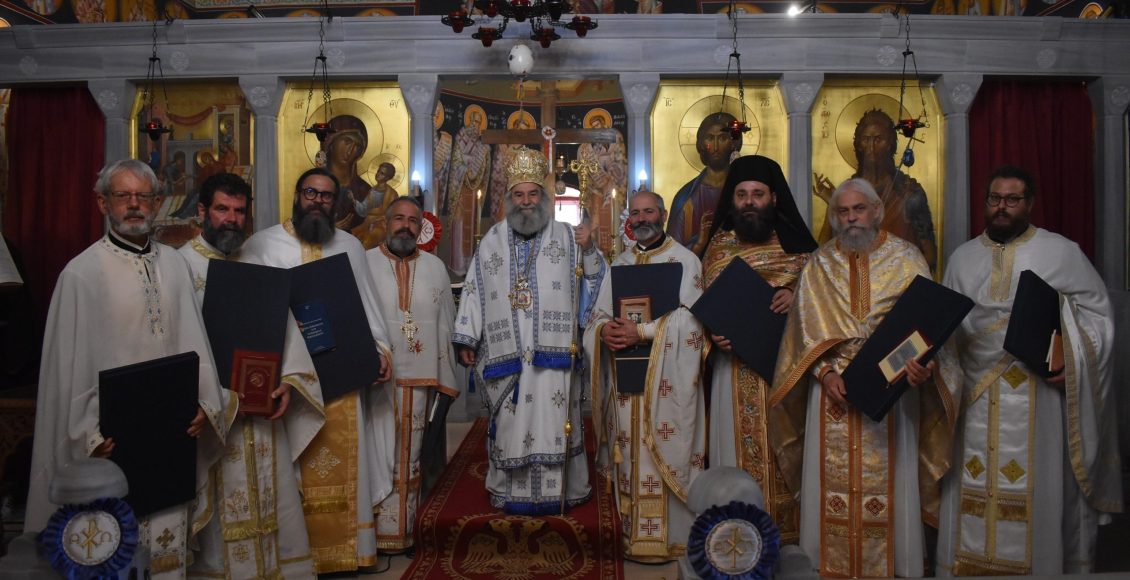 Τιμή-στους-χειροτονηθέντες-κληρικούς-από-τον-Μητροπολίτη-Μάνης