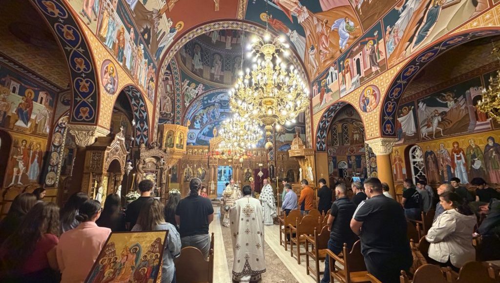 Θεία-Λειτουργία-προσευχή-για-την-μαθητιώσα-νεολαία-στην-Κίσαμο