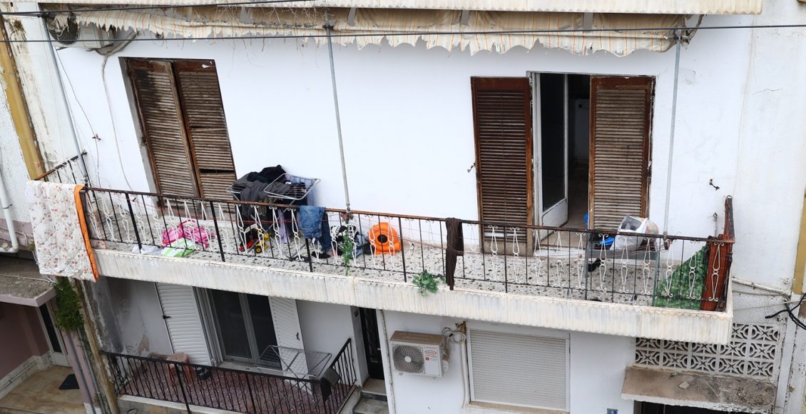 Άγιοι-Ανάργυροι:-«Είχα-απλά-να-καθαρίσω-δύο-μέρες»-–-Προκαλεί-η-μητέρα-των-τριών-παιδιών-που-ζούσαν-στο-σπίτι-τρώγλη