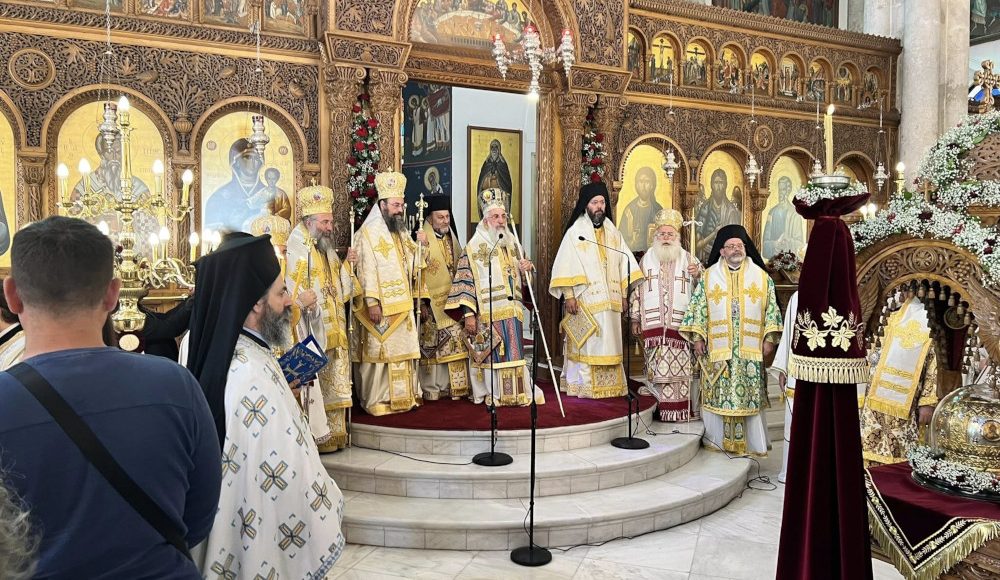 Ηράκλειο:-Λαμπρή-η-60ή-επέτειος-της-επανακομιδής-της-Τιμίας-Κάρας-του-Αποστόλου-Τίτου