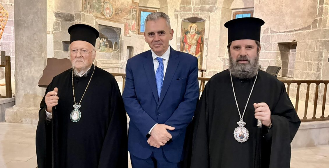 Ο-Μάξιμος-Χαρακόπουλος-στην-Καππαδοκία-με-τον-Οικουμενικό-Πατριάρχη-και-τον-Αρχιεπίσκοπο-Αλβανίας