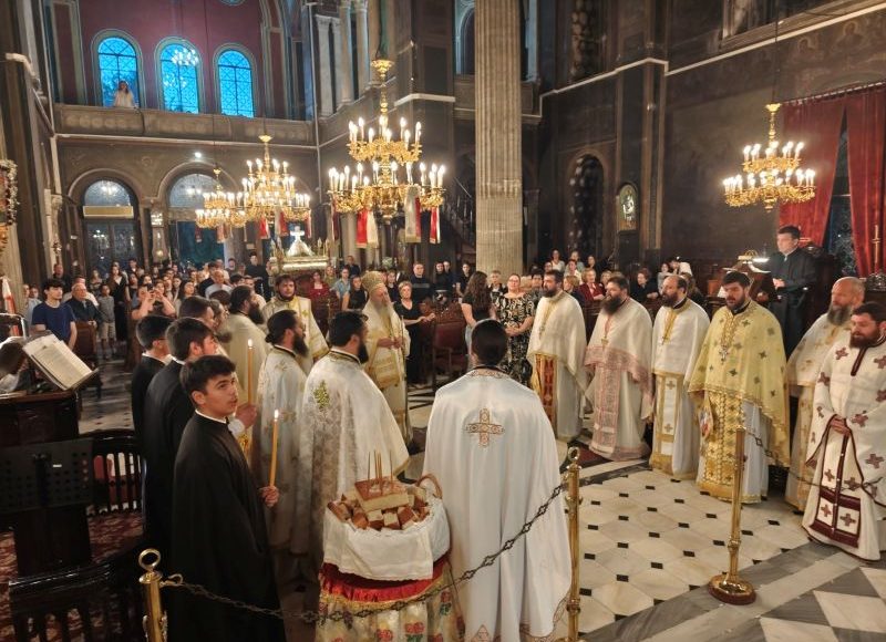 Η-Μητρόπολη-Χαλκίδος-προσεύχεται-για-τα-παιδιά-της