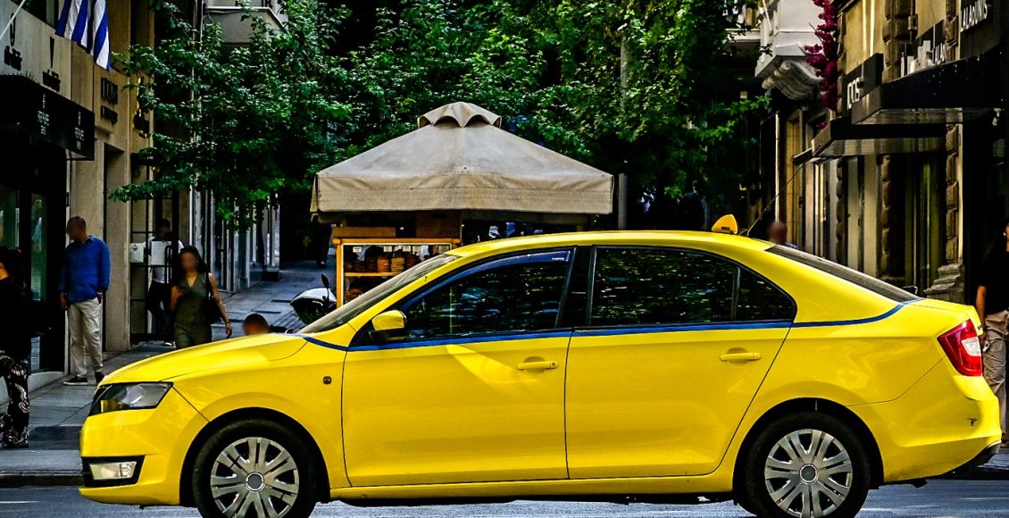 Οδηγός-ταξί-χρέωσε-45-ευρώ-για-τη-διαδρομή-Μοναστηράκι-Πειραιά
