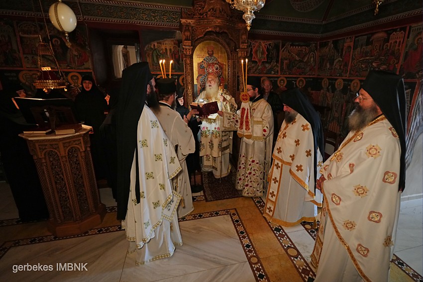 Αρχιερατική-λειτουργία-για-την-απόδοση-του-Πάσχα-στην-Ιερά-Μονή-Αγίων-Πάντων-Βεργίνης