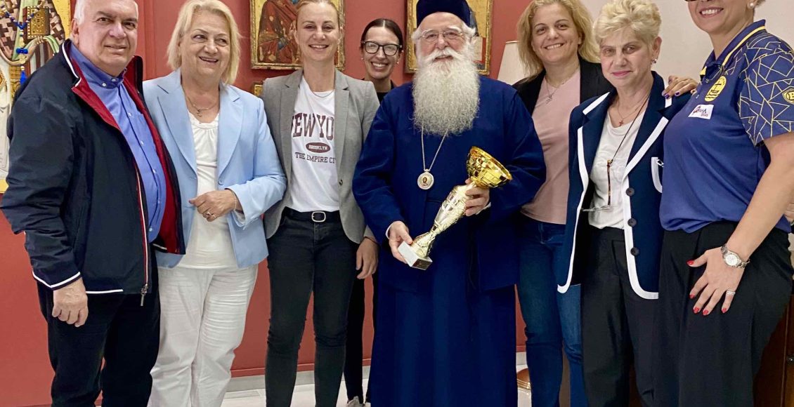 Η-Πρωταθλήτρια-Ελλάδος-ομάδα-Παλαιμάχων-Μαγνησίας-στον-Μητροπολίτη-Δημητριάδος