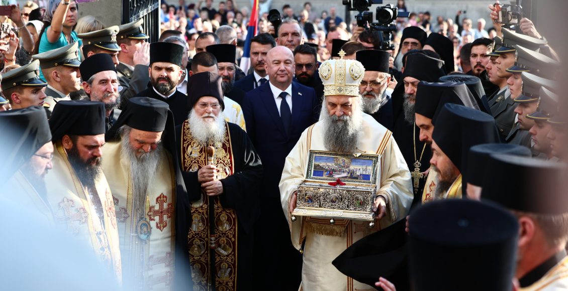 Συγκινητική-η-υποδοχή-της-Τιμίας-Ζώνης-στον-ΙΝ.-Αναλήψως-στο-κέντρο-του-Βελιγραδίου-(ΦΩΤΟ)