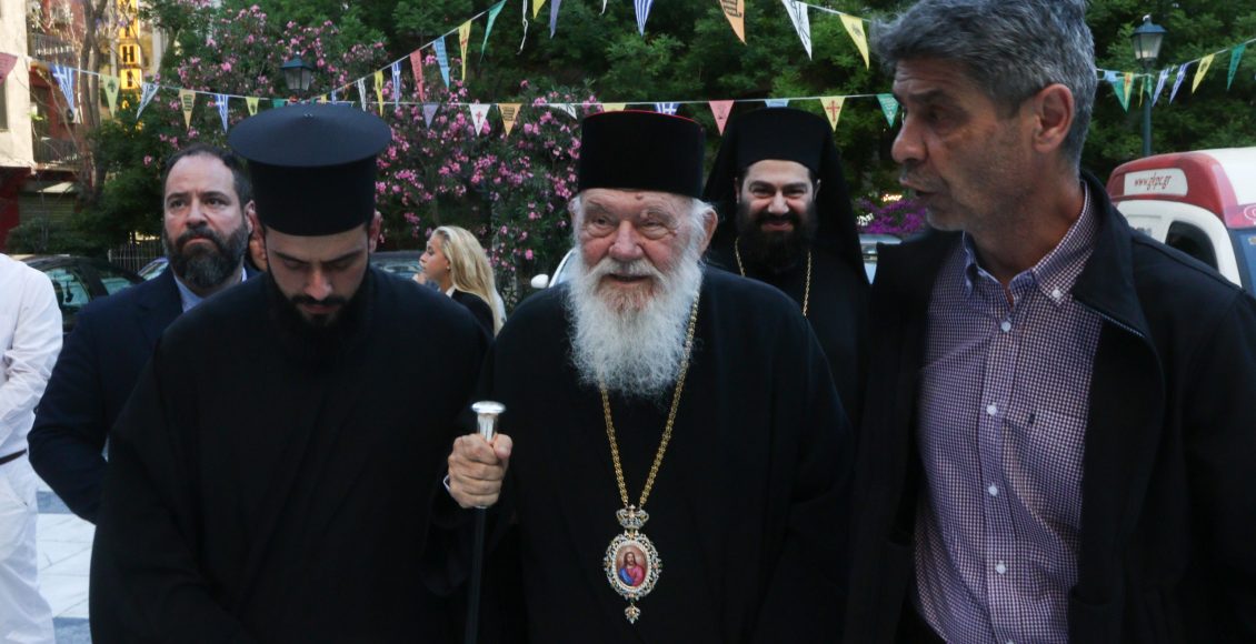 Ο-Αρχιεπίσκοπος-στον-Ιερό-Ναό-Αγίων-Κωνσταντίνου-και-Ελένης-Ομονοίας