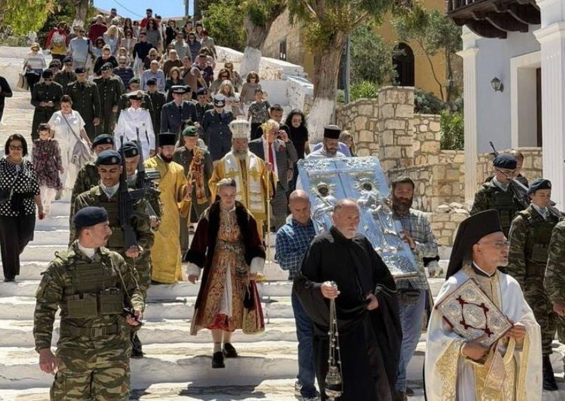 Η-πανήγυρη-του-Ιερού-Μητροπολιτικού-Ναού-Αγίων-Κωνσταντίνου-και-Ελένης-Καστελλορίζου