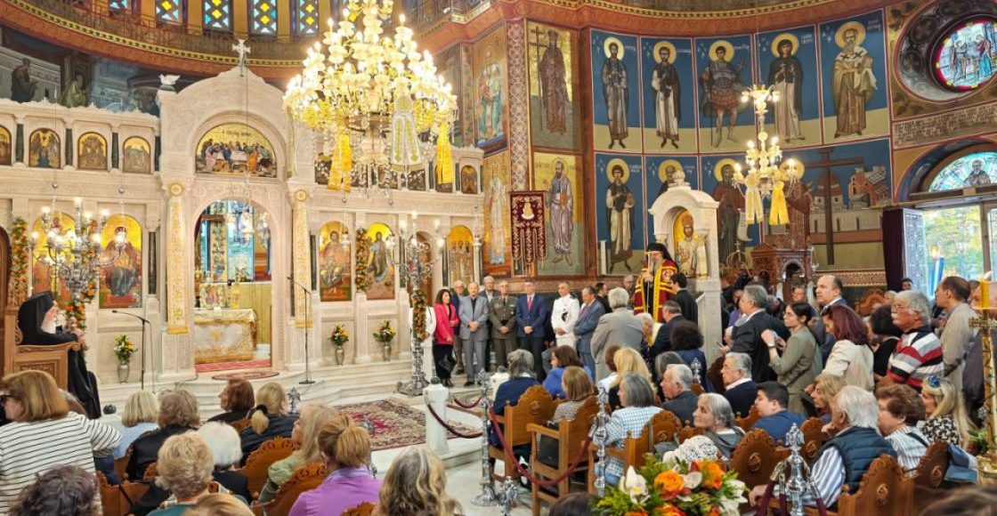 Η-πανήγυρις-των-Αγίων-Κωνσταντίνου-και-Ελένης-στον-Μητροπολιτικό-Ναό-της-Γλυφάδας