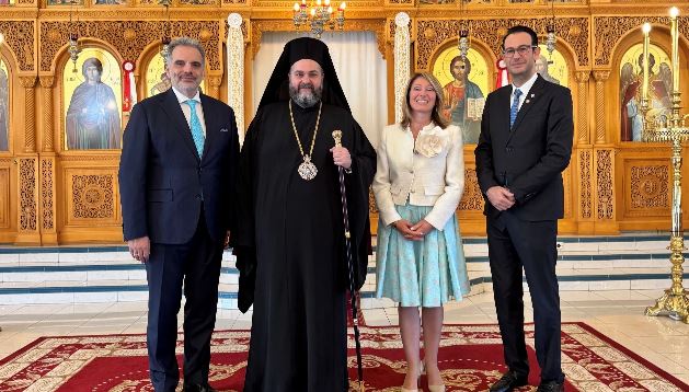 Στα-Γραφεία-της-Επισκοπής-Βρισβάνης-ο-Πρέσβης-της-Ελλάδος-στην-Αυστραλία