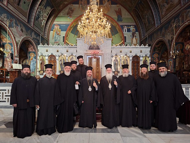 Προσκυνητές-της-Μητρόπολης-Αιτωλίας-και-Ακαρνανίας-επισκέφθηκαν-την-Μητρόπολη-Κορίνθου