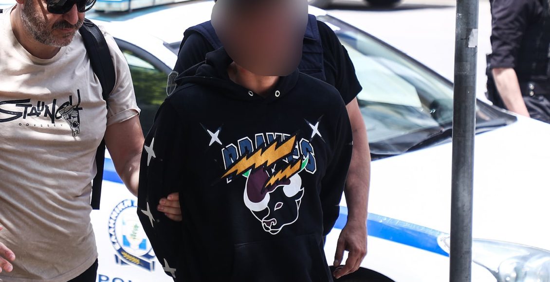 Προφυλακίστηκε-ο-30χρονος-για-τη-δολοφονία-του-67χρονου-πατέρα-του-στο-Τριάδι-–-Η-προβληματική-σχέση-και-τα-κενά-μνήμης