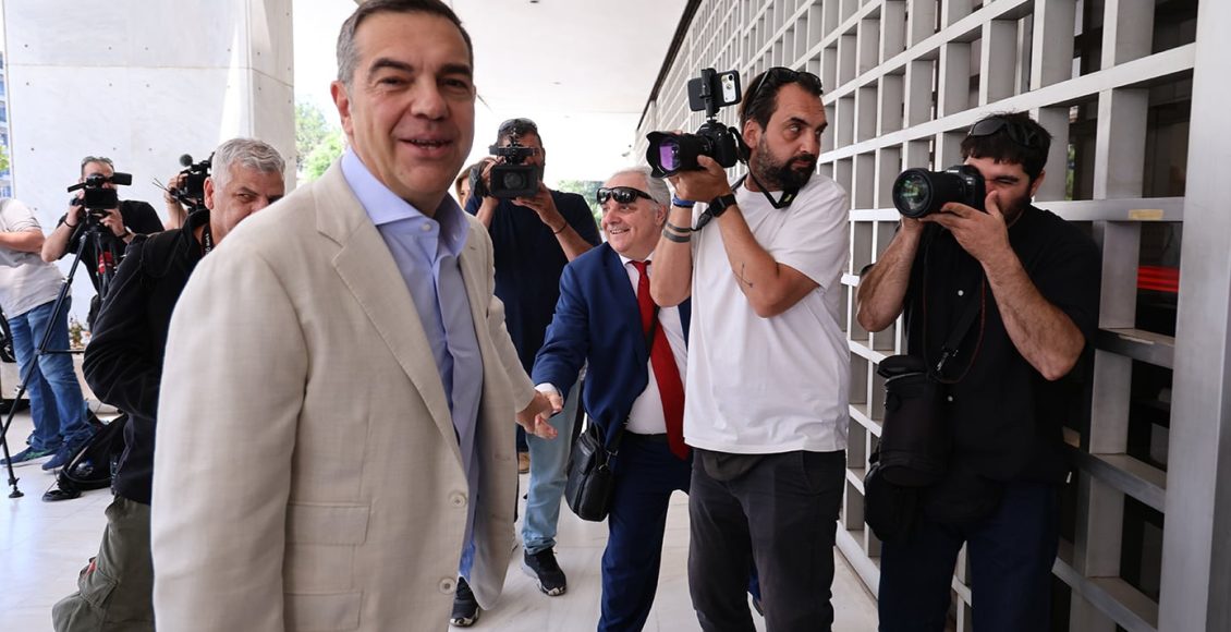 Στον-Άρειο-Πάγο-ο-Αλέξης-Τσίπρας-–-Καταθέτει-την-ιδρυτική-διακήρυξη-του-κόμματος-ΕΛΑΣ