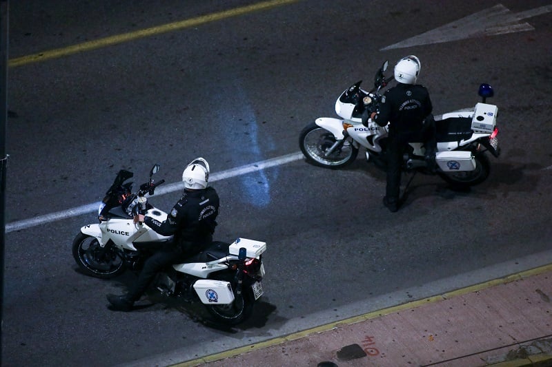 Συνελήφθη-34χρονος-οδηγός-που-απείλησε-με-πιστόλι-κρότου-άλλον-οδηγό-στη-λεωφόρο-Βουλιαγμένης